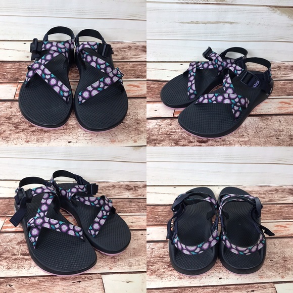 womens strappy walking sandals
